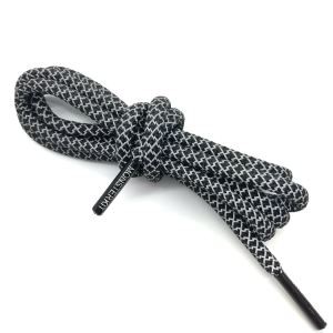 د لوګو سره انعکاس شیلاس